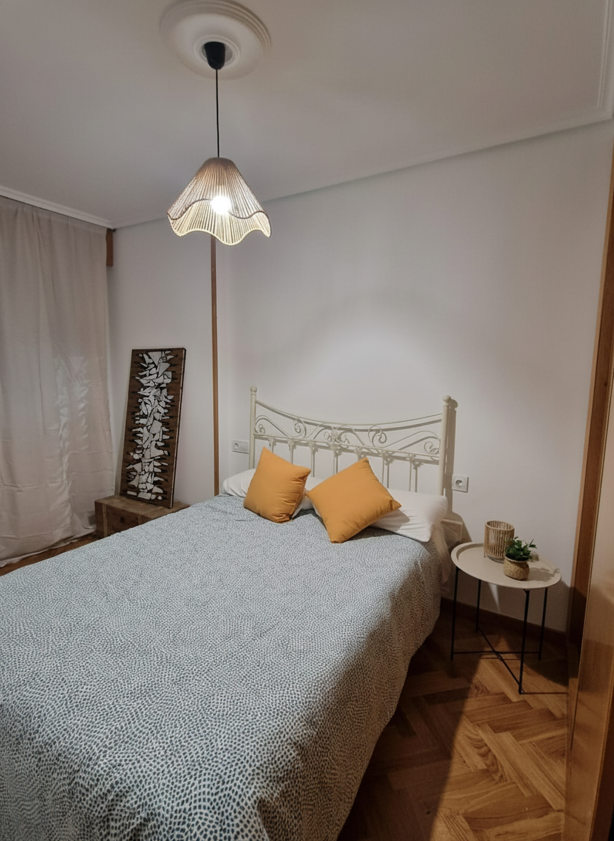 Piso de 82 m² con 3 habitaciones, garaje y trastero en Rúa Terra, Ferrol. ¡Junto a Canido! - 2